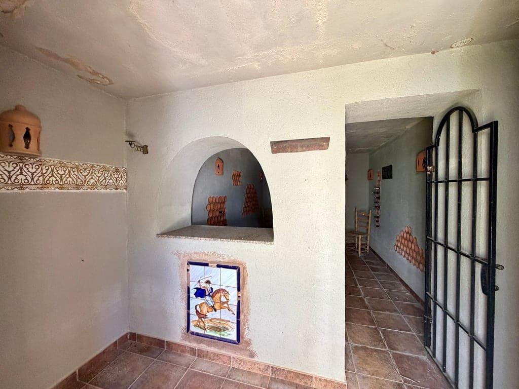 4 bedroom Villa for sale in Pedreguer with garage - € 799,000 (Ref: 9832006)