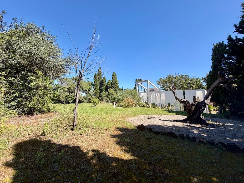 4 bedroom Villa for sale in Pedreguer with garage - € 799,000 (Ref: 9832006)