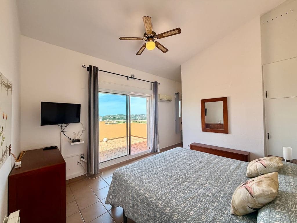3 bedroom Villa for sale in Gata de Gorgos with pool garage - € 490,000 (Ref: 9861018)