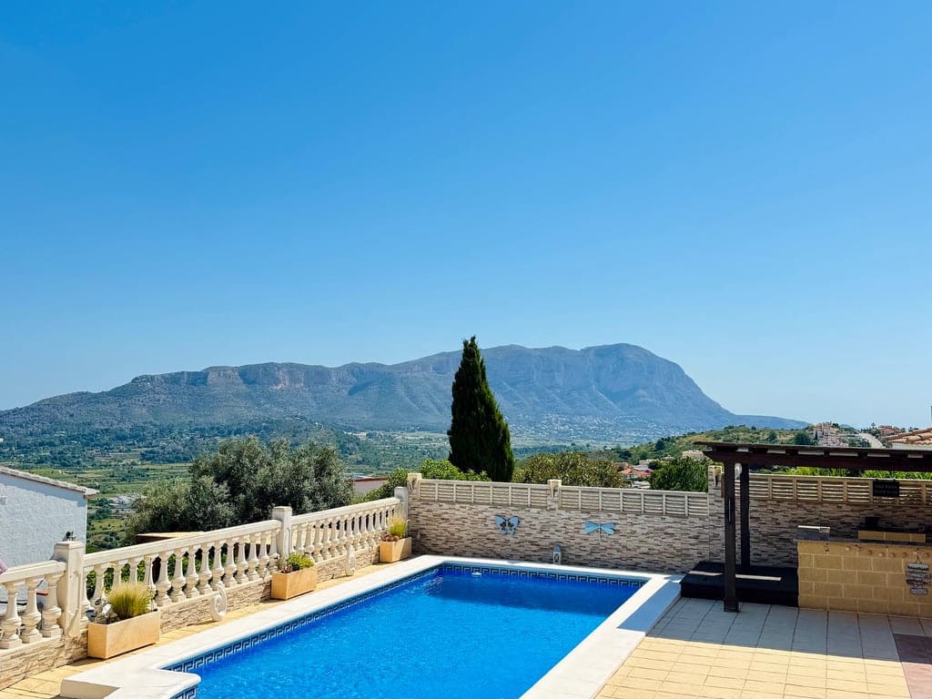 3 bedroom Villa for sale in Gata de Gorgos with pool garage - € 490,000 (Ref: 9861018)