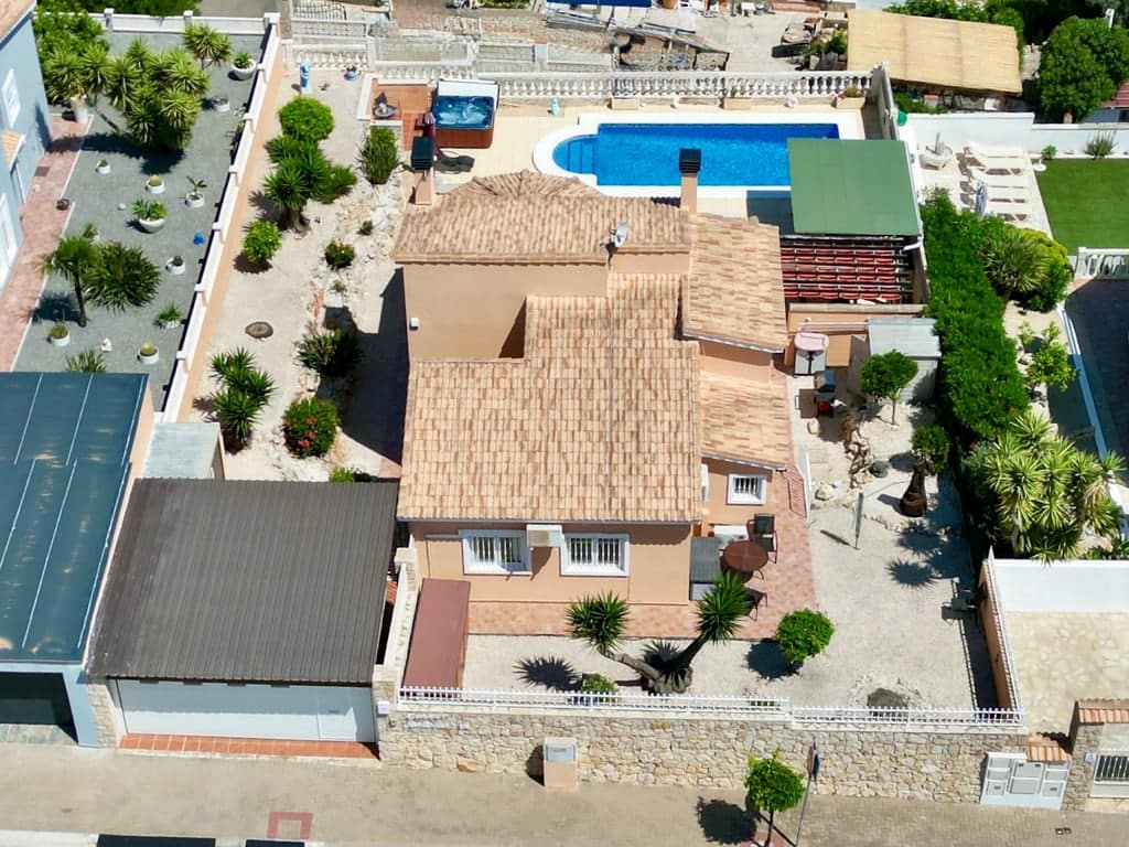 3 bedroom Villa for sale in Gata de Gorgos with pool garage - € 490,000 (Ref: 9861018)