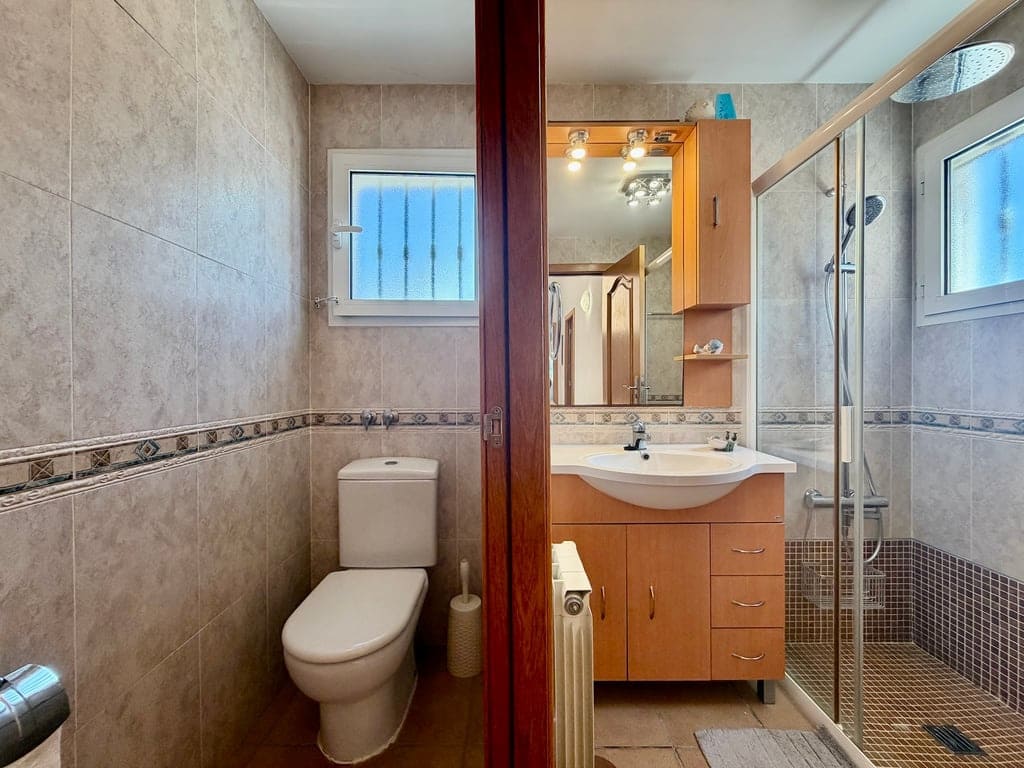 3 bedroom Villa for sale in Gata de Gorgos with pool garage - € 490,000 (Ref: 9861018)