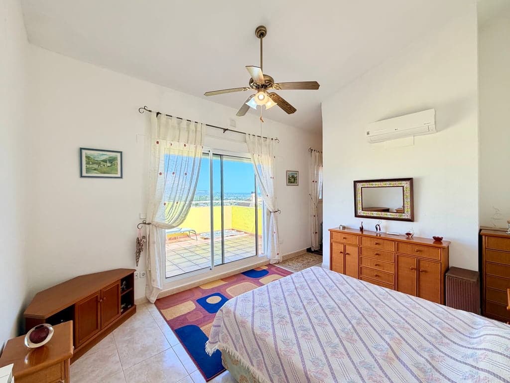 3 bedroom Villa for sale in Gata de Gorgos with pool garage - € 430,000 (Ref: 9872744)
