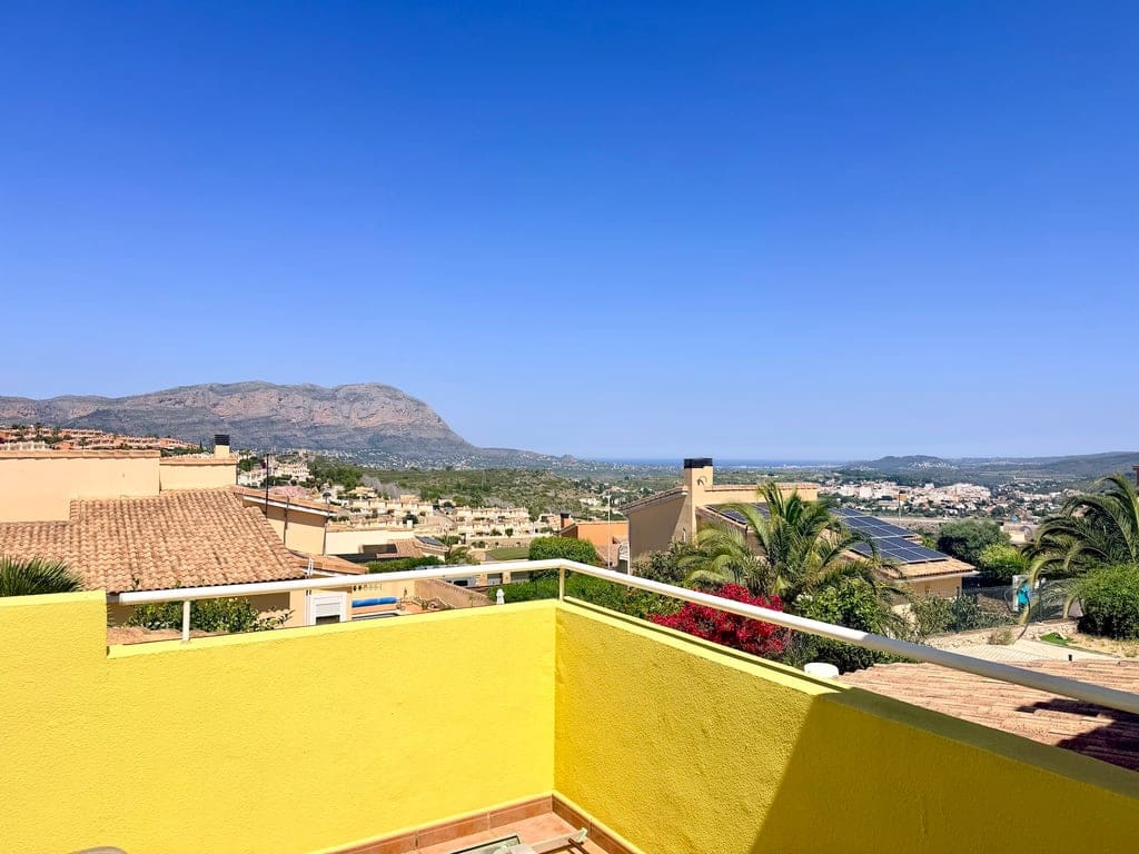 3 bedroom Villa for sale in Gata de Gorgos with pool garage - € 430,000 (Ref: 9872744)