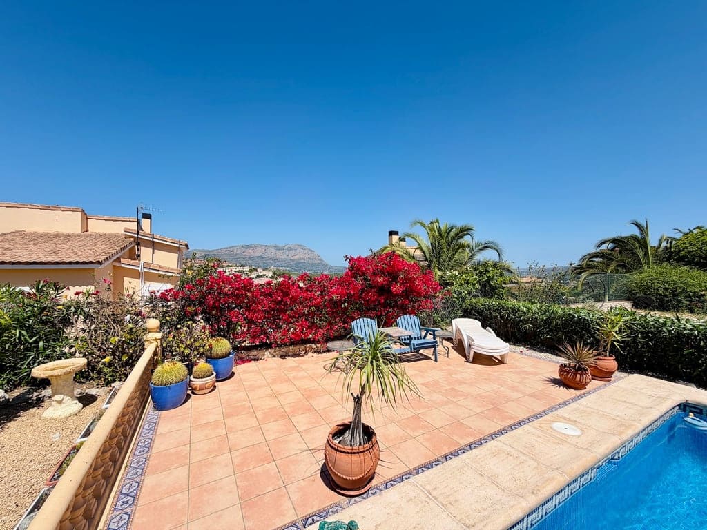 3 bedroom Villa for sale in Gata de Gorgos with pool garage - € 430,000 (Ref: 9872744)