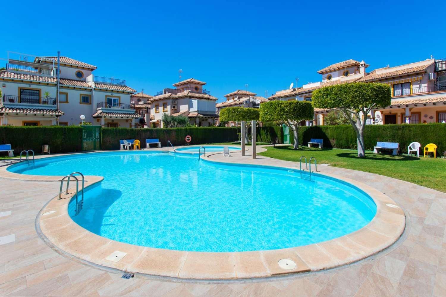 2 Zimmer Bungalow zu verkaufen in Orihuela Costa mit Pool - 189.999 € (Ref: 10025652)