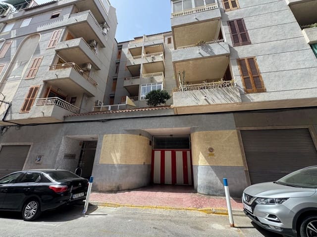 Garasje til salgs i Playa del Acequión, Torrevieja - € 12 500 (Ref: 9873824)