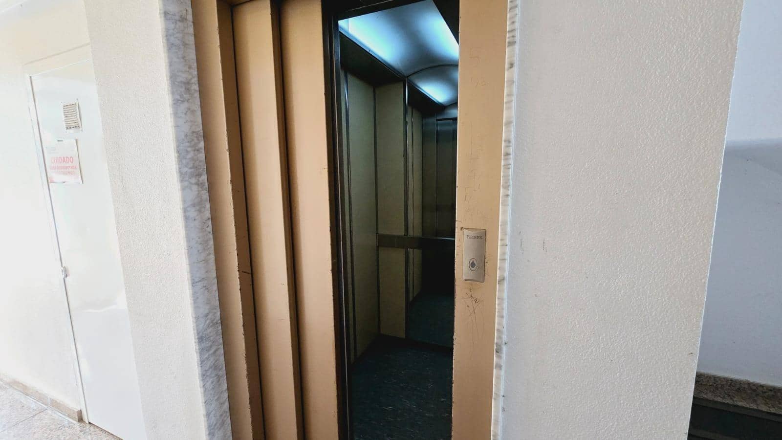 2 sypialnia Apartament na sprzedaż w Torrevieja - 124 000 € (Ref: 9873825)