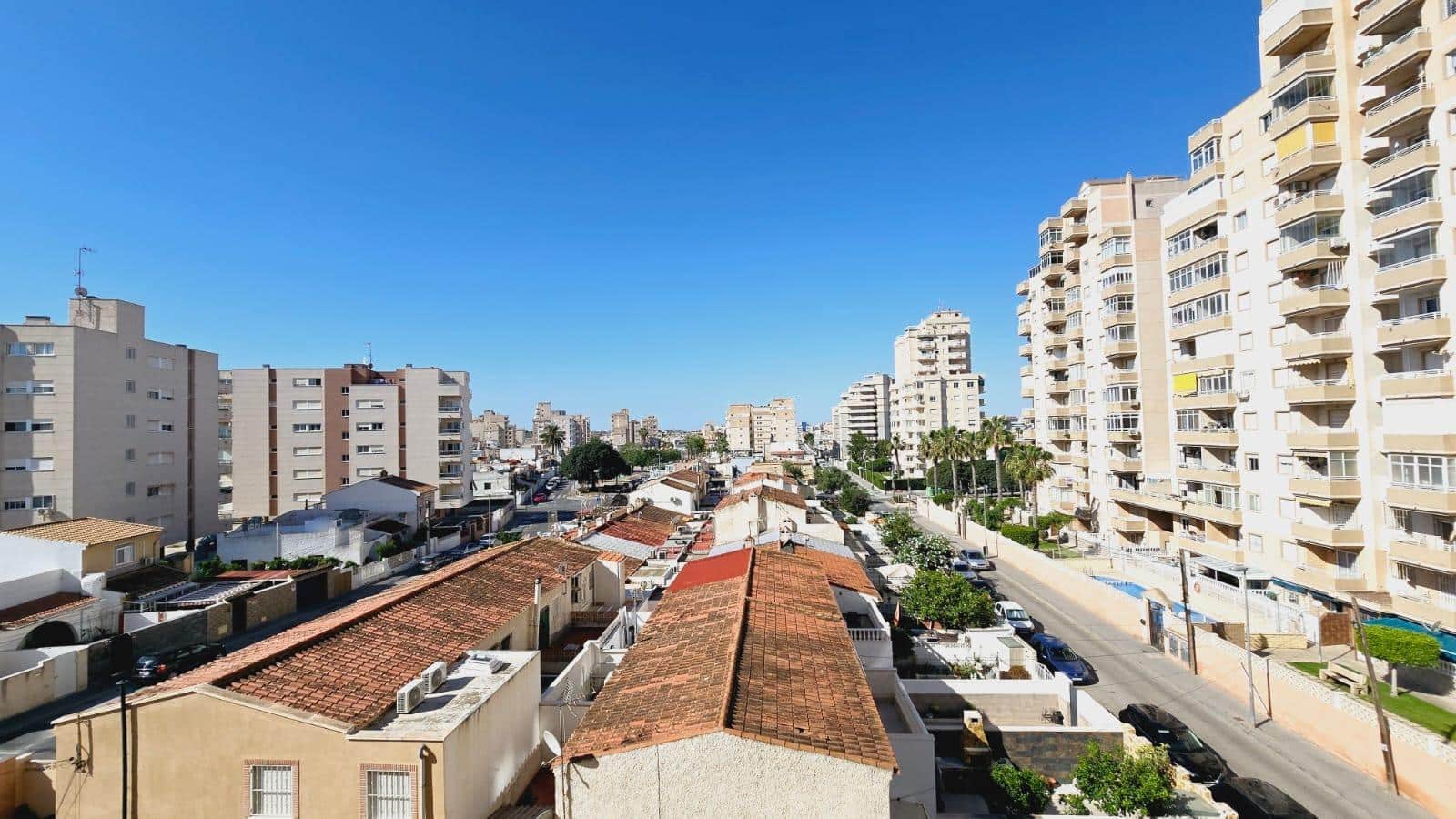 2 sypialnia Apartament na sprzedaż w Torrevieja - 124 000 € (Ref: 9873825)