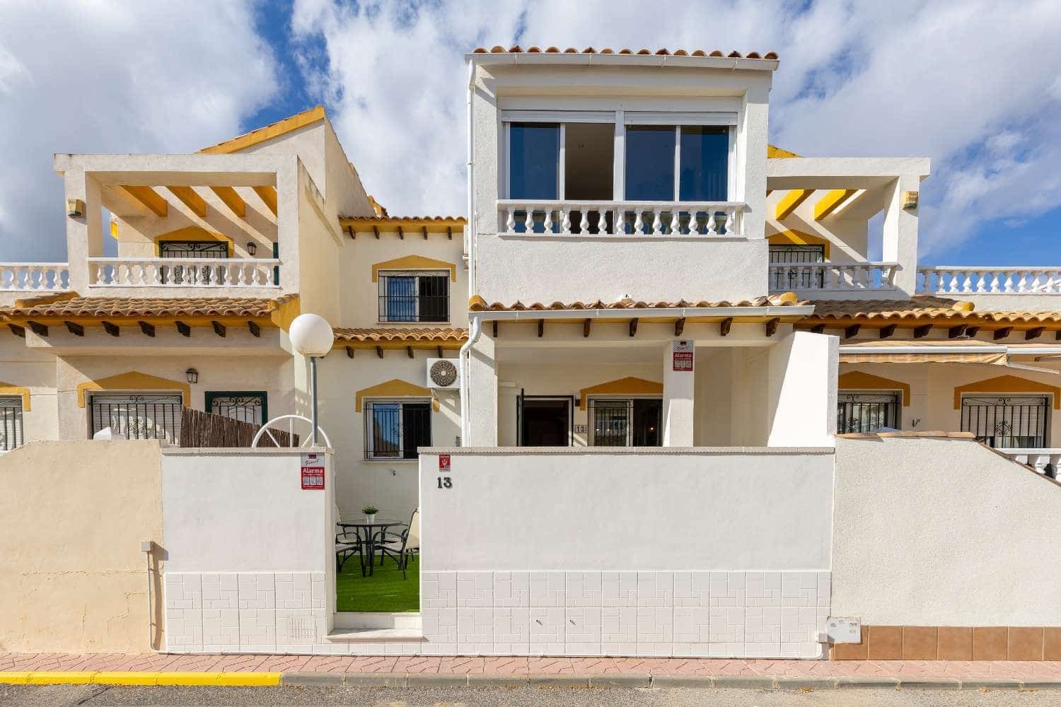 3 makuuhuone Huoneisto myytävänä paikassa Orihuela Costa mukana uima-altaan - 279 000 € (Ref: 9873827)
