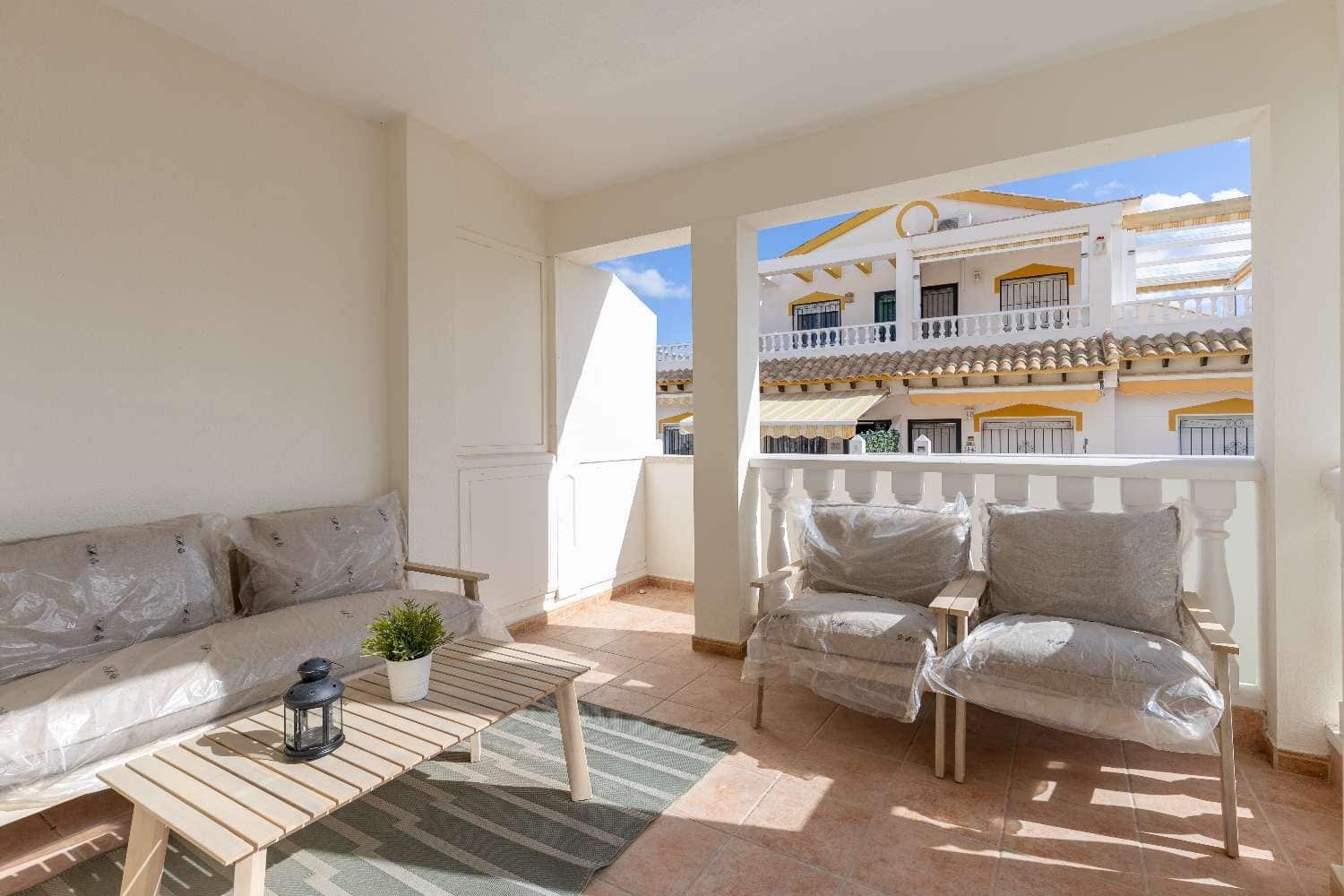 3 makuuhuone Huoneisto myytävänä paikassa Orihuela Costa mukana uima-altaan - 279 000 € (Ref: 9873827)