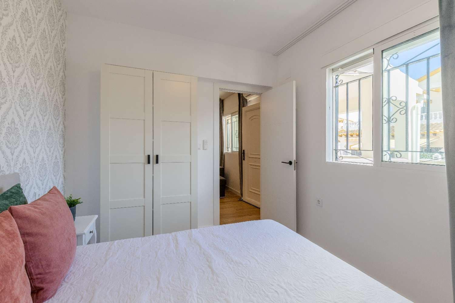 3 makuuhuone Huoneisto myytävänä paikassa Orihuela Costa mukana uima-altaan - 279 000 € (Ref: 9873827)