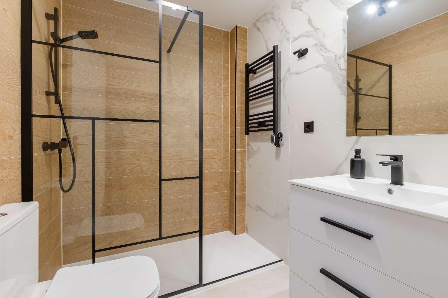 3 makuuhuone Huoneisto myytävänä paikassa Orihuela Costa mukana uima-altaan - 279 000 € (Ref: 9873827)