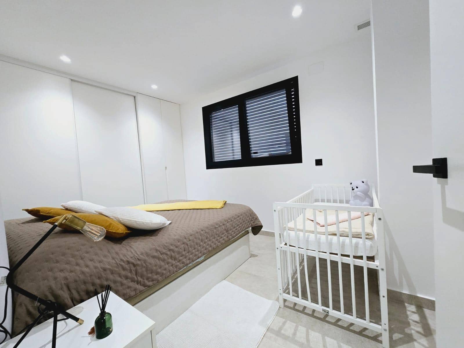 3 soveværelse Lejlighed til salg i Torrevieja - € 329.250 (Ref: 9873829)