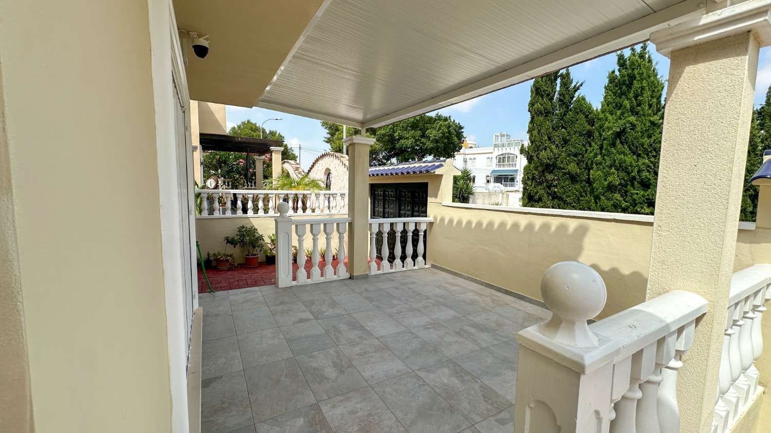 3 bedroom Villa for sale in Orihuela Costa with pool garage - € 345,000 (Ref: 9873835)