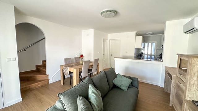 3 soverom Villa til salgs i Orihuela Costa, Orihuela med svømmebasseng garasje - € 345 000 (Ref: 9873835)