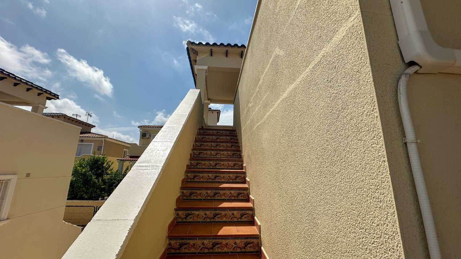 3 bedroom Villa for sale in Orihuela Costa with pool garage - € 345,000 (Ref: 9873835)