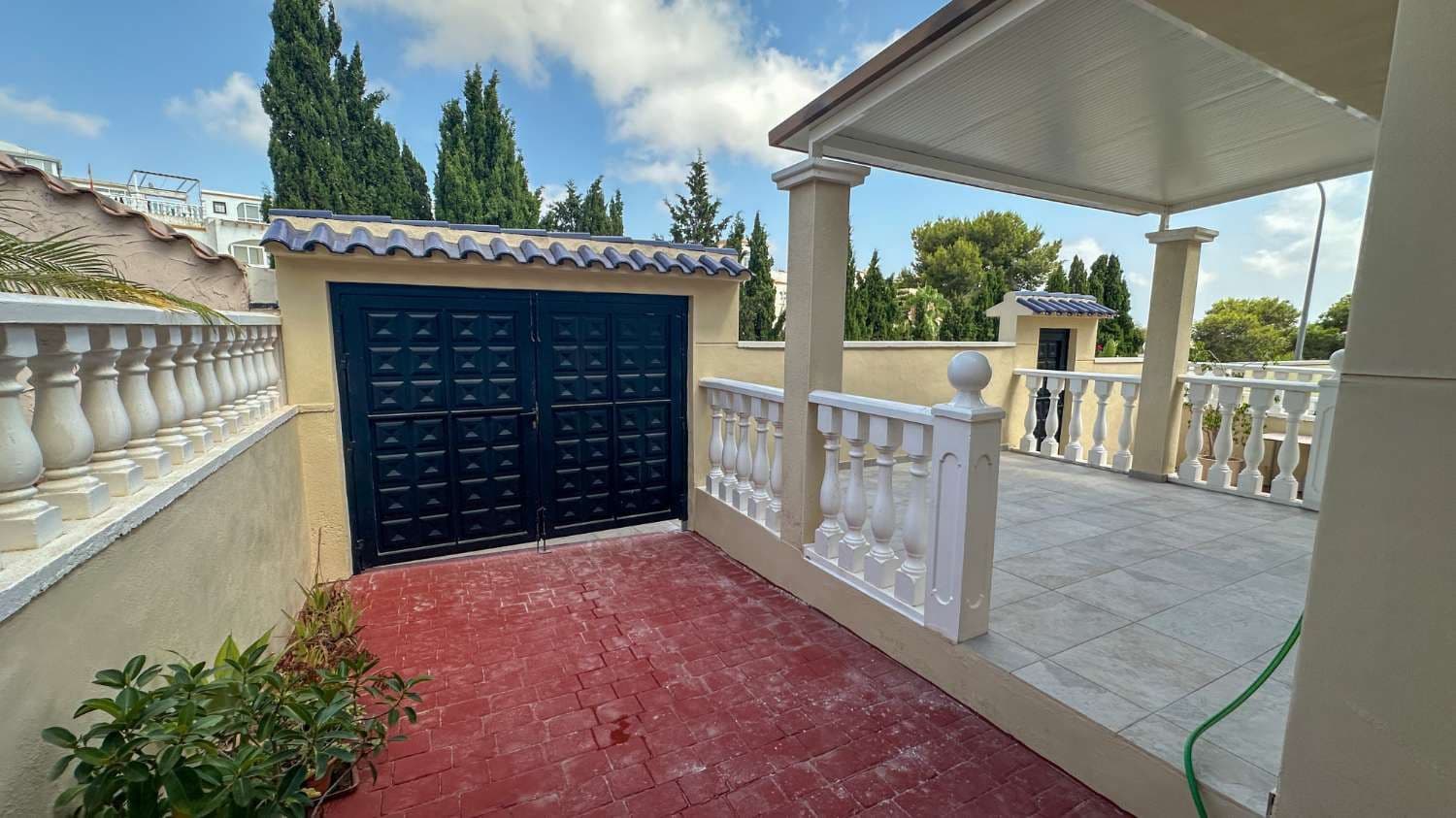 3 bedroom Villa for sale in Orihuela Costa with pool garage - € 345,000 (Ref: 9873835)