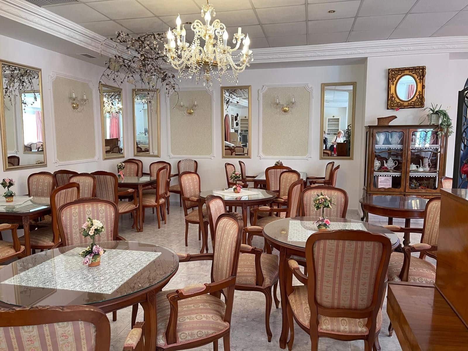 Negocio de 1 habitación en Guardamar del Segura en venta - 405.000 € (Ref: 9884805)