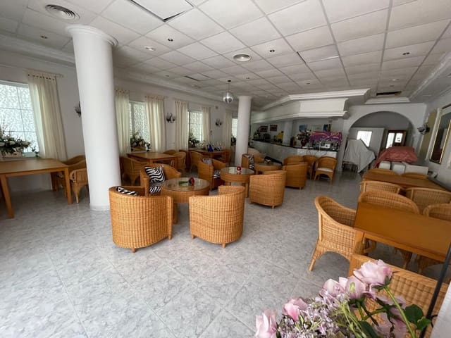 Entreprise à vendre à Guardamar del Segura - 266 100 € (Ref: 9884806)