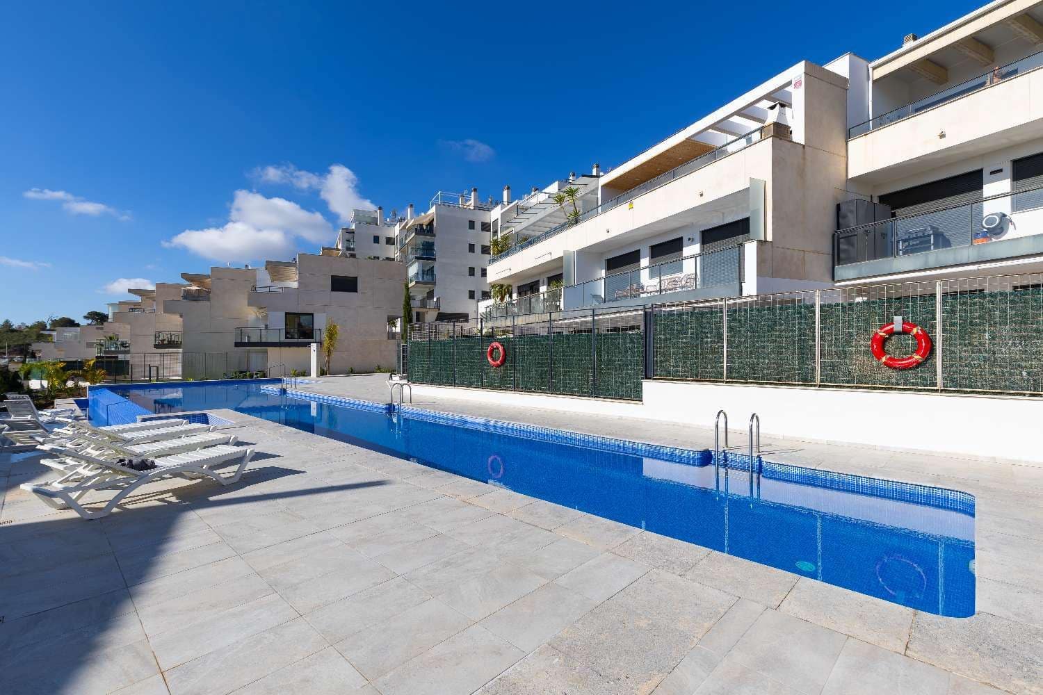 3 makuuhuone Huoneisto myytävänä paikassa Orihuela Costa mukana uima-altaan 
autotalli - 218 000 € (Ref: 9892372)