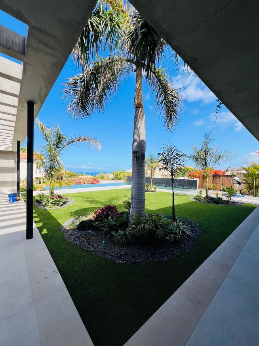 5 soveværelse Villa til salg i Playa Paraiso med swimmingpool garage - € 5.500.000 (Ref: 8580459)