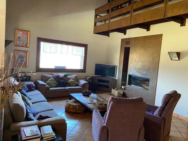 5 slaapkamer Villa te koop in Alàs i Cerc met garage - € 1.545.000 (Ref: 7746081)