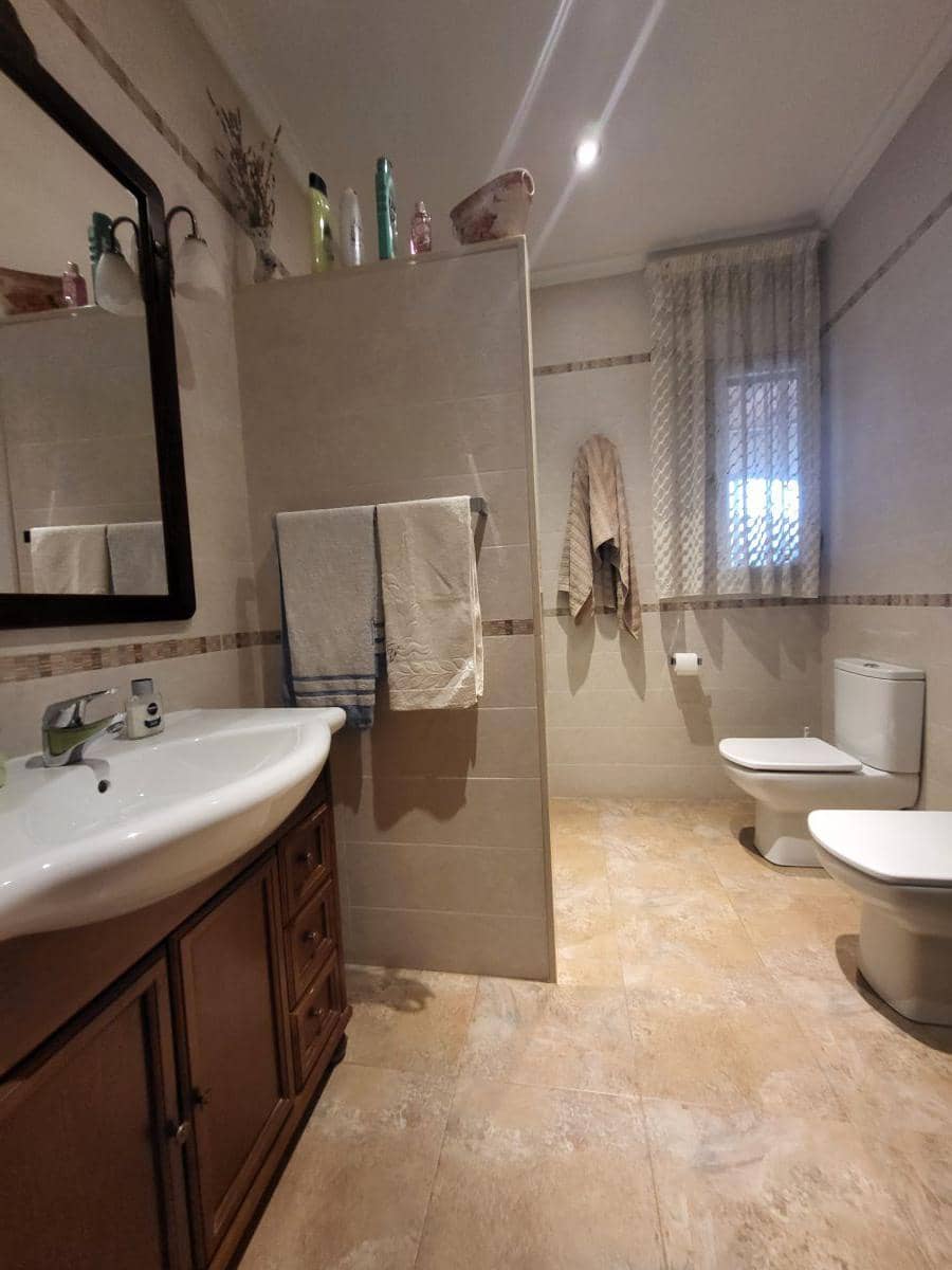 4 soverom Villa til salgs i Els Reguers med garasje - € 280 000 (Ref: 8262954)