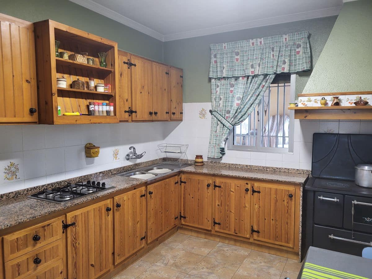 4 soverom Villa til salgs i Els Reguers med garasje - € 280 000 (Ref: 8262954)