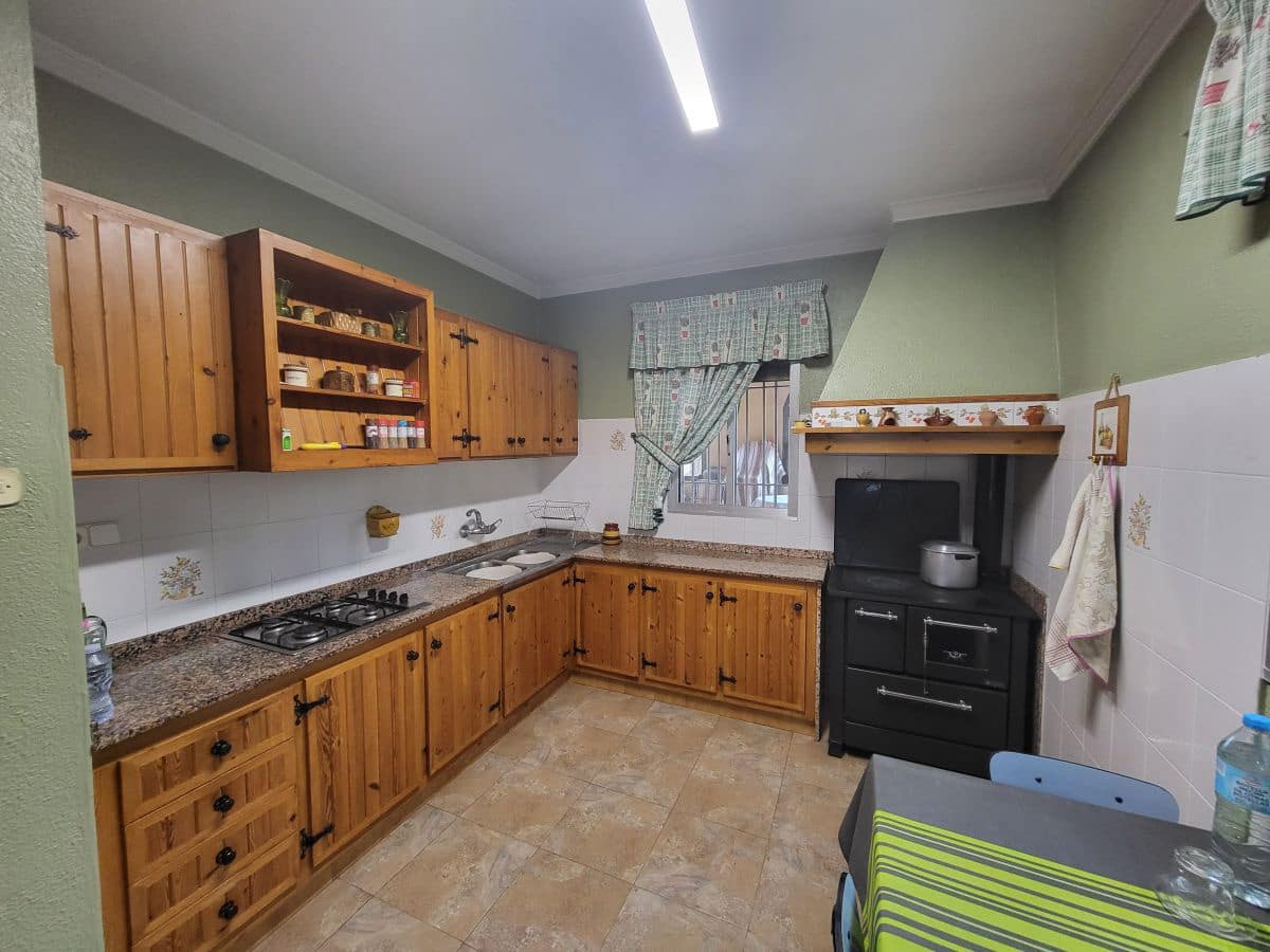 4 soverom Villa til salgs i Els Reguers med garasje - € 280 000 (Ref: 8262954)