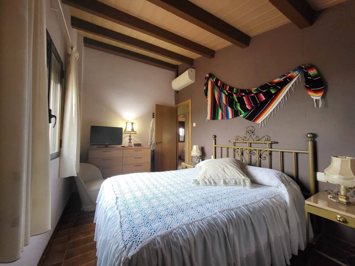 4 soverom Villa til salgs i Els Reguers med garasje - € 280 000 (Ref: 8262954)