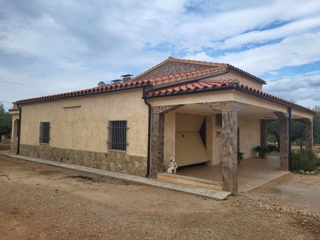 4 bedroom Villa for sale in Els Reguers, Tortosa with garage - € 315,000 (Ref: 8262954)