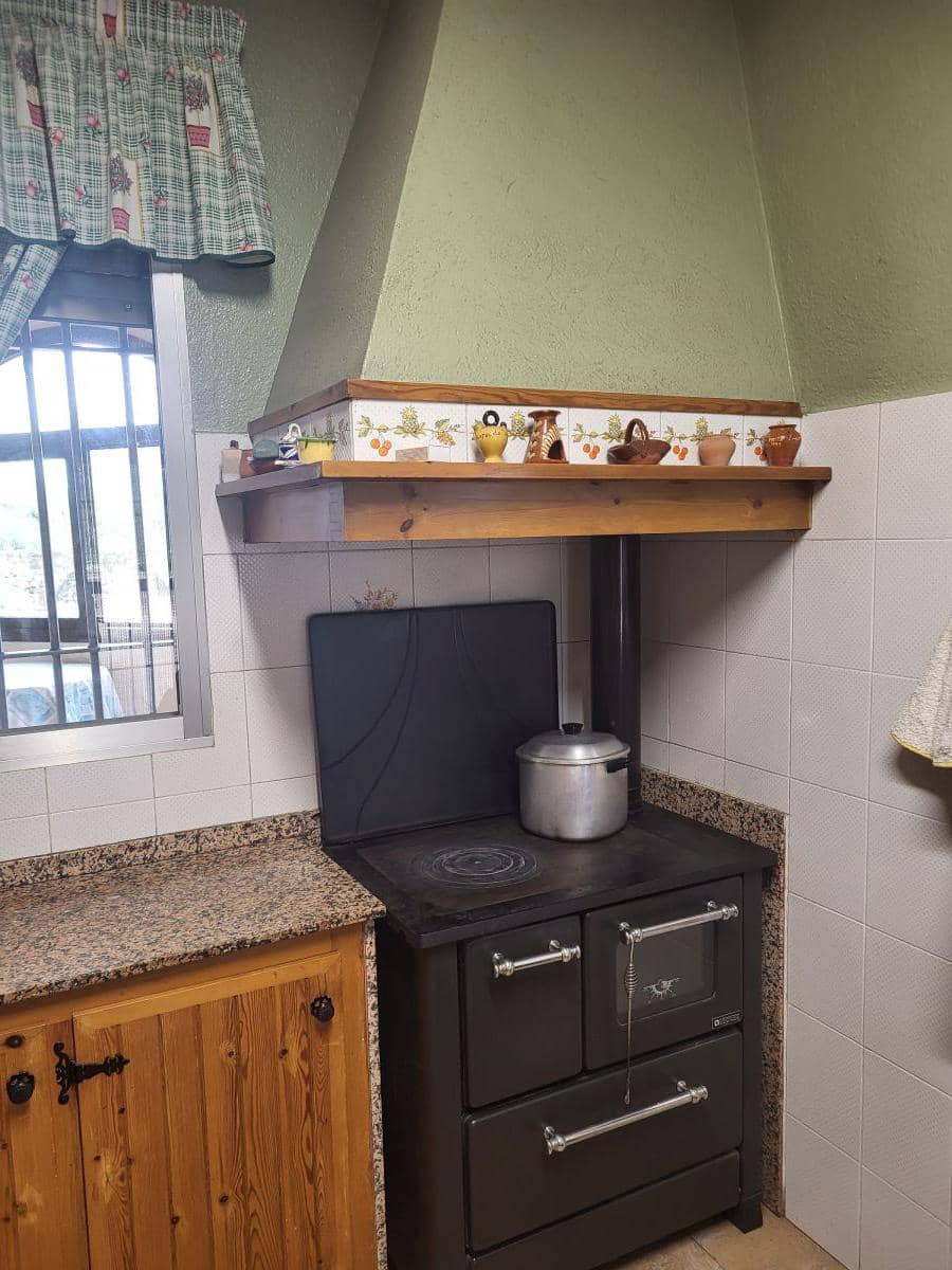 4 soverom Villa til salgs i Els Reguers med garasje - € 280 000 (Ref: 8262954)