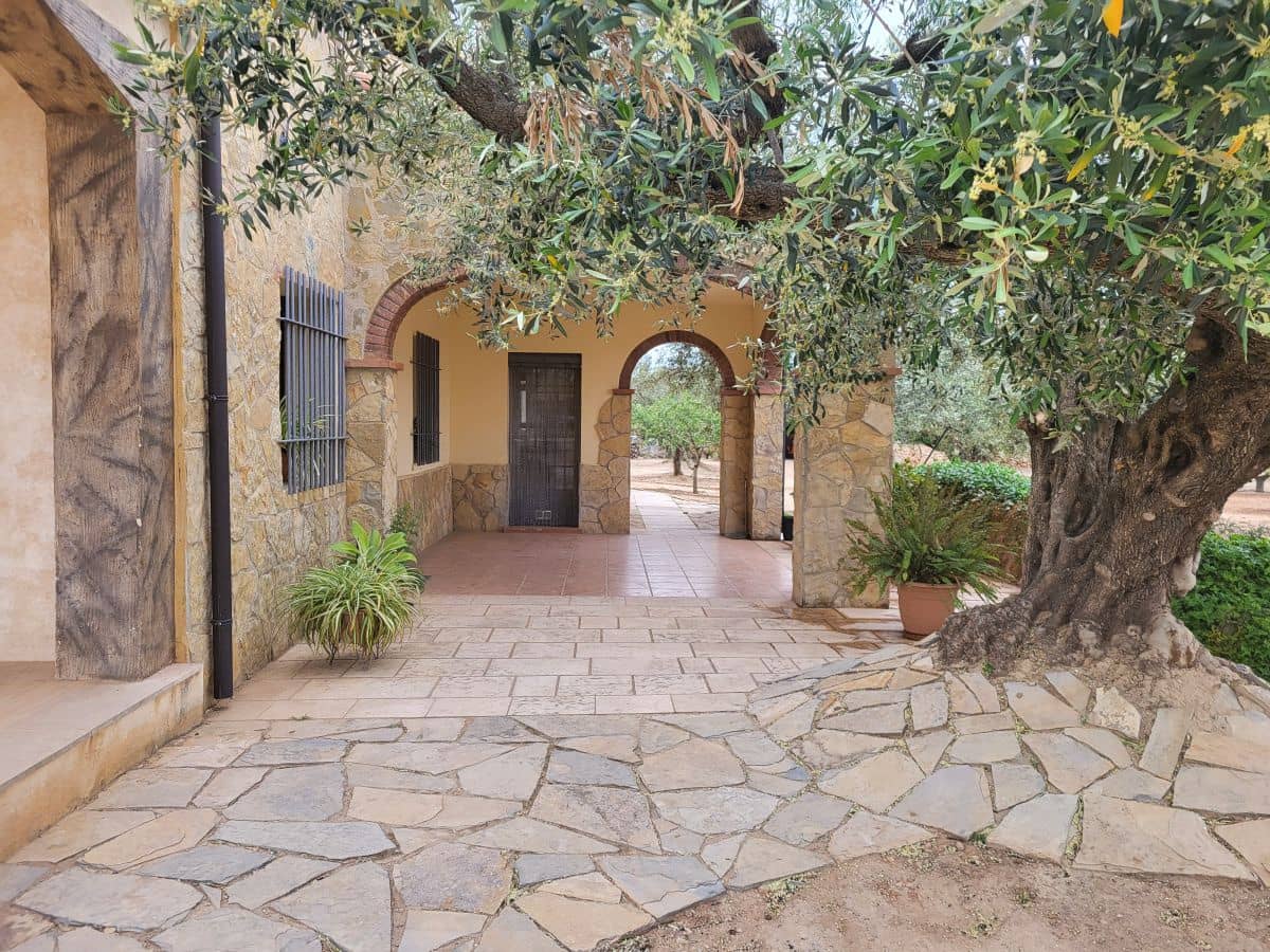 4 soverom Villa til salgs i Els Reguers med garasje - € 280 000 (Ref: 8262954)