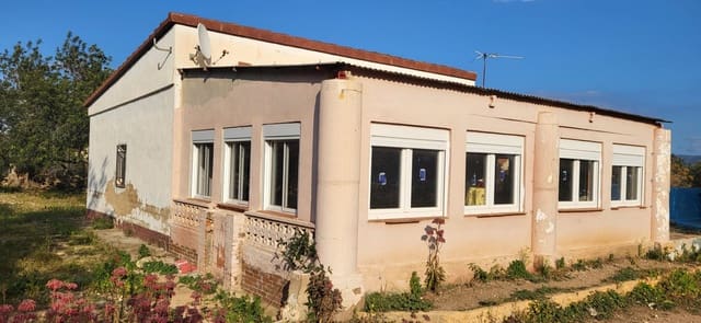 3 soveværelse Villa til salg i Els Reguers, Tortosa med garage - € 130.000 (Ref: 9149713)