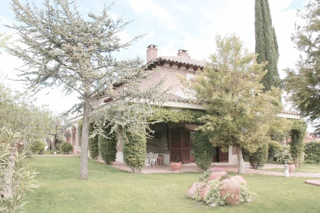 7 soveværelse Villa til salg i La Portellada - € 650.000 (Ref: 9149714)