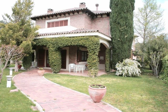 7 soveværelse Villa til salg i La Portellada - € 650.000 (Ref: 9149714)