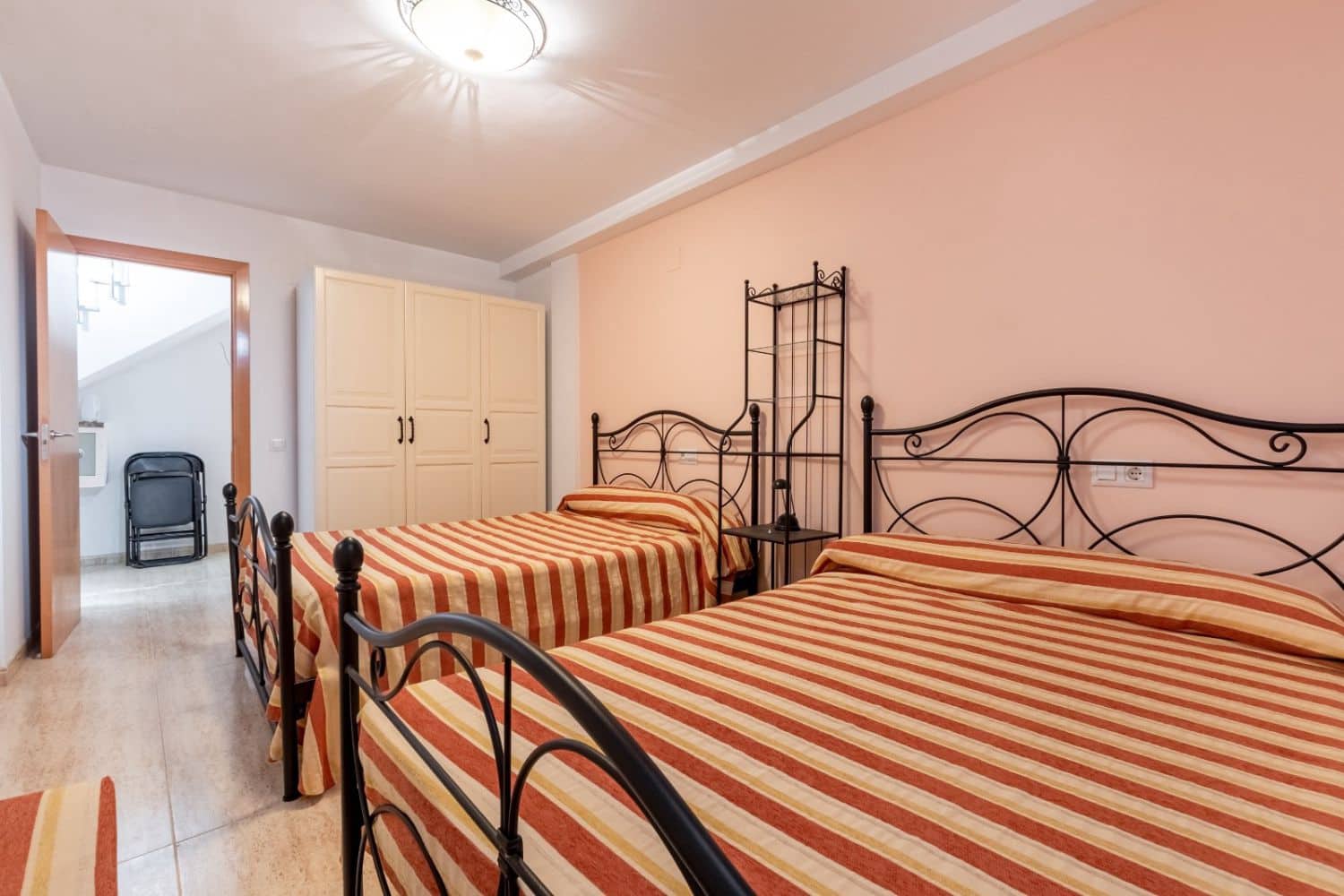 6 bedroom Terraced Villa for sale in L'Ampolla - € 289,000 (Ref: 9149715)