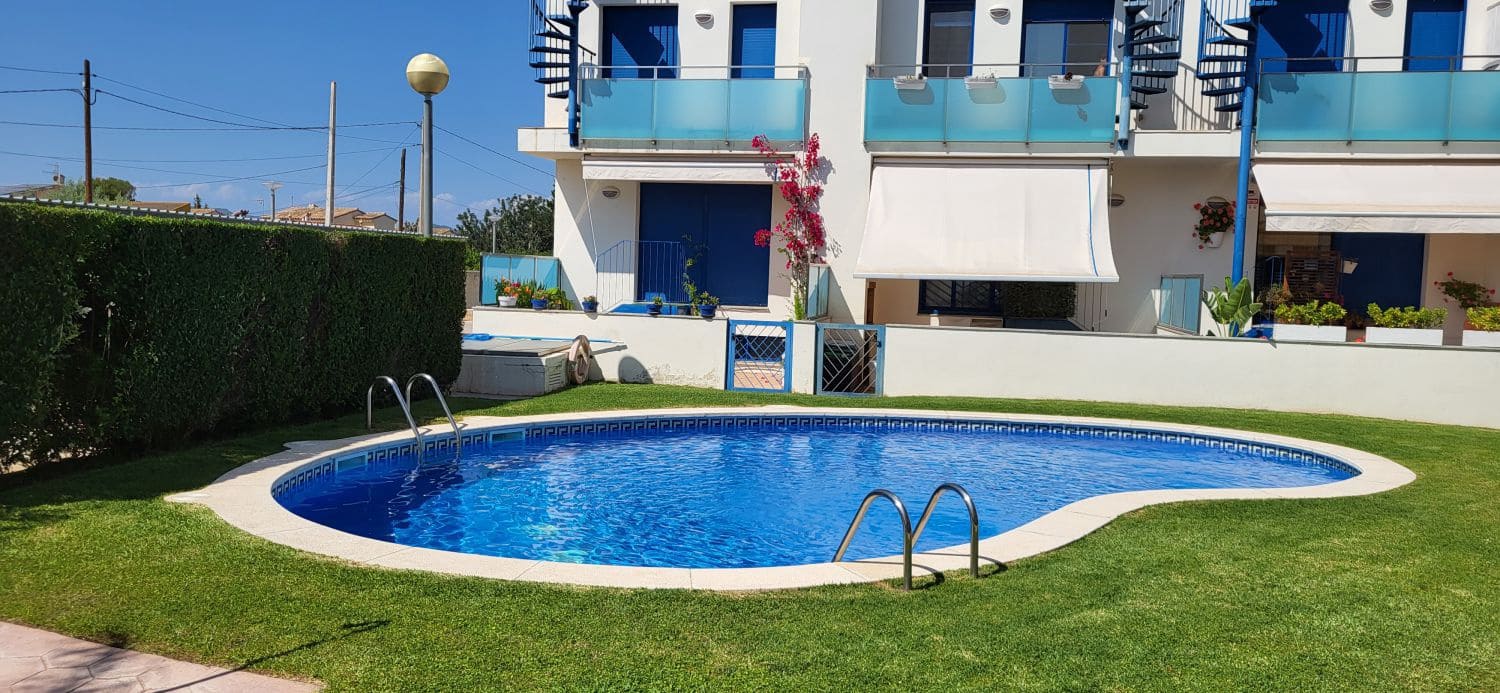 6 bedroom Terraced Villa for sale in L'Ampolla - € 289,000 (Ref: 9149715)