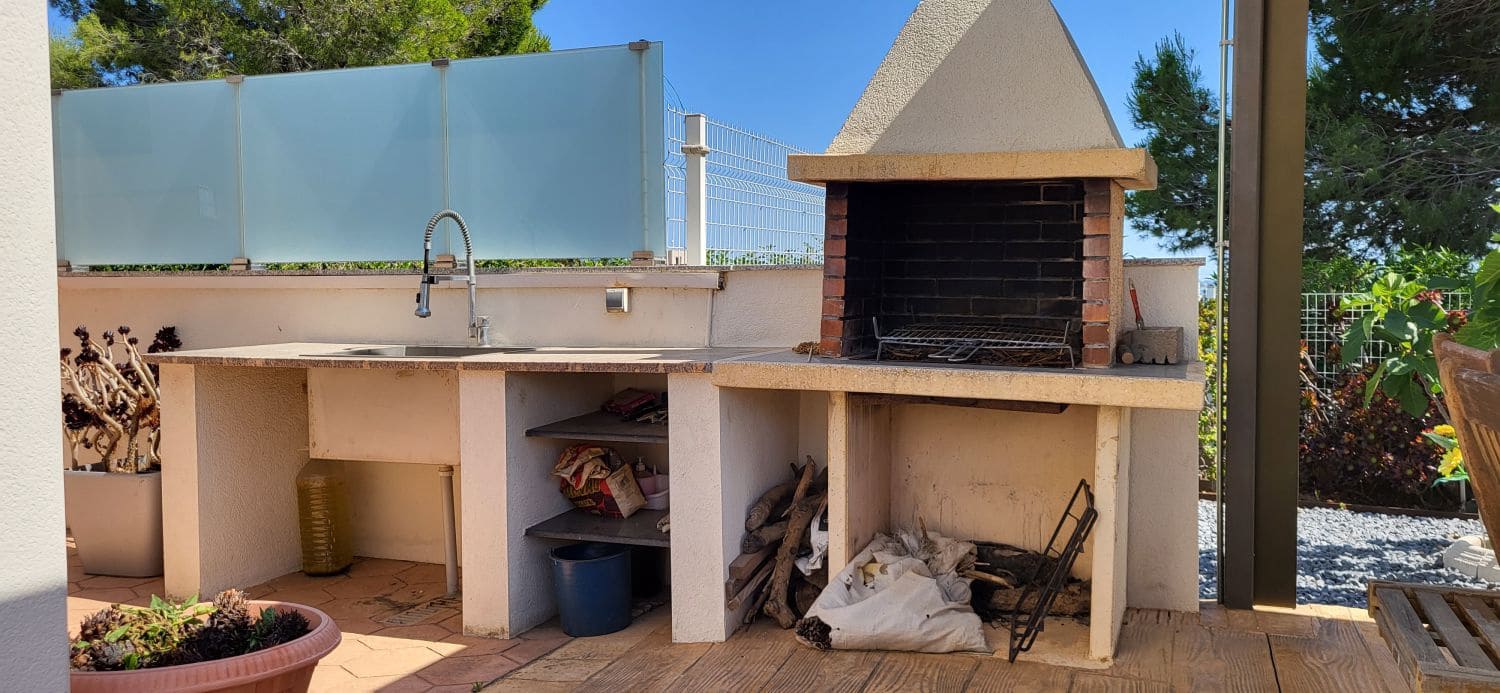 6 bedroom Terraced Villa for sale in L'Ampolla - € 289,000 (Ref: 9149715)