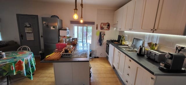 4 bedroom Finca/Country House for sale in L'Ampolla - € 295,000 (Ref: 9149716)