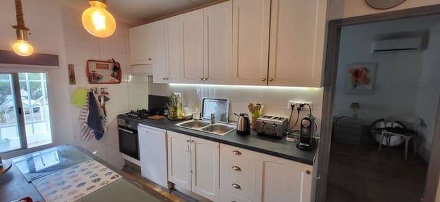 4 bedroom Finca/Country House for sale in L'Ampolla - € 295,000 (Ref: 9149716)