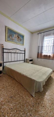 3 slaapkamer Villa te koop in Tortosa - € 93.000 (Ref: 9192810)