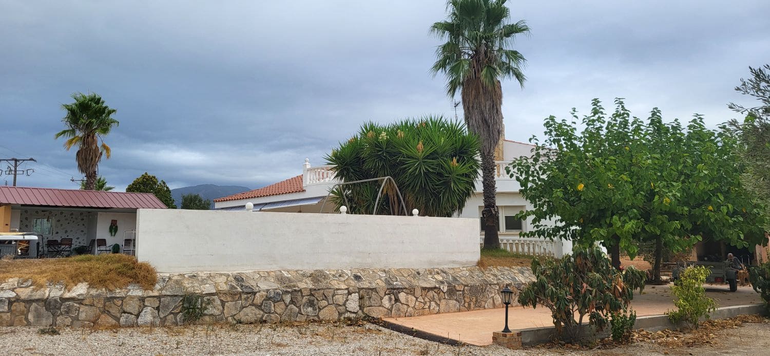 4 soverom Villa til salgs i Els Reguers med garasje - € 350 000 (Ref: 9229033)