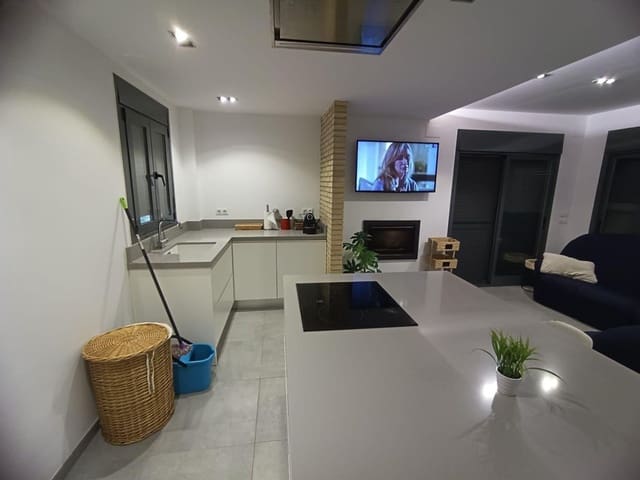 3 sypialnia Willa na sprzedaż w Aldover z garażem - 240 000 € (Ref: 9257613)