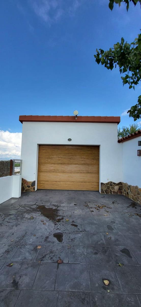 2 slaapkamer Villa te koop in Deltebre met garage - € 310.000 (Ref: 9504045)