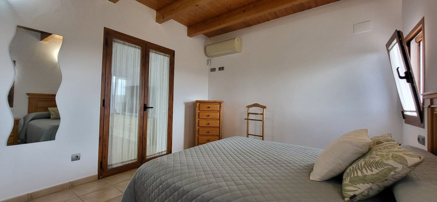 2 slaapkamer Villa te koop in Deltebre met garage - € 310.000 (Ref: 9504045)