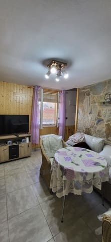 3 bedroom Townhouse for sale in Els Reguers, Tortosa - € 125,000 (Ref: 9564855)