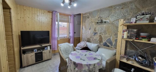 3 bedroom Townhouse for sale in Els Reguers, Tortosa - € 125,000 (Ref: 9564855)