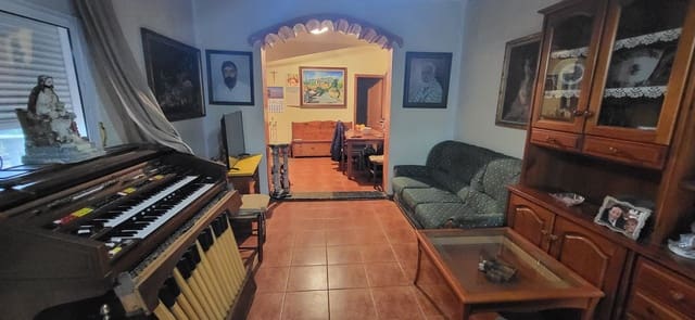 2 quarto Moradia para venda em Tortosa com garagem - 144 000 € (Ref: 9615223)